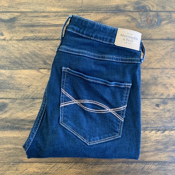 Abercrombie & Fitch Skinny Jeans - Picture 5 of 5